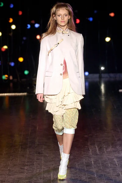 Look 27